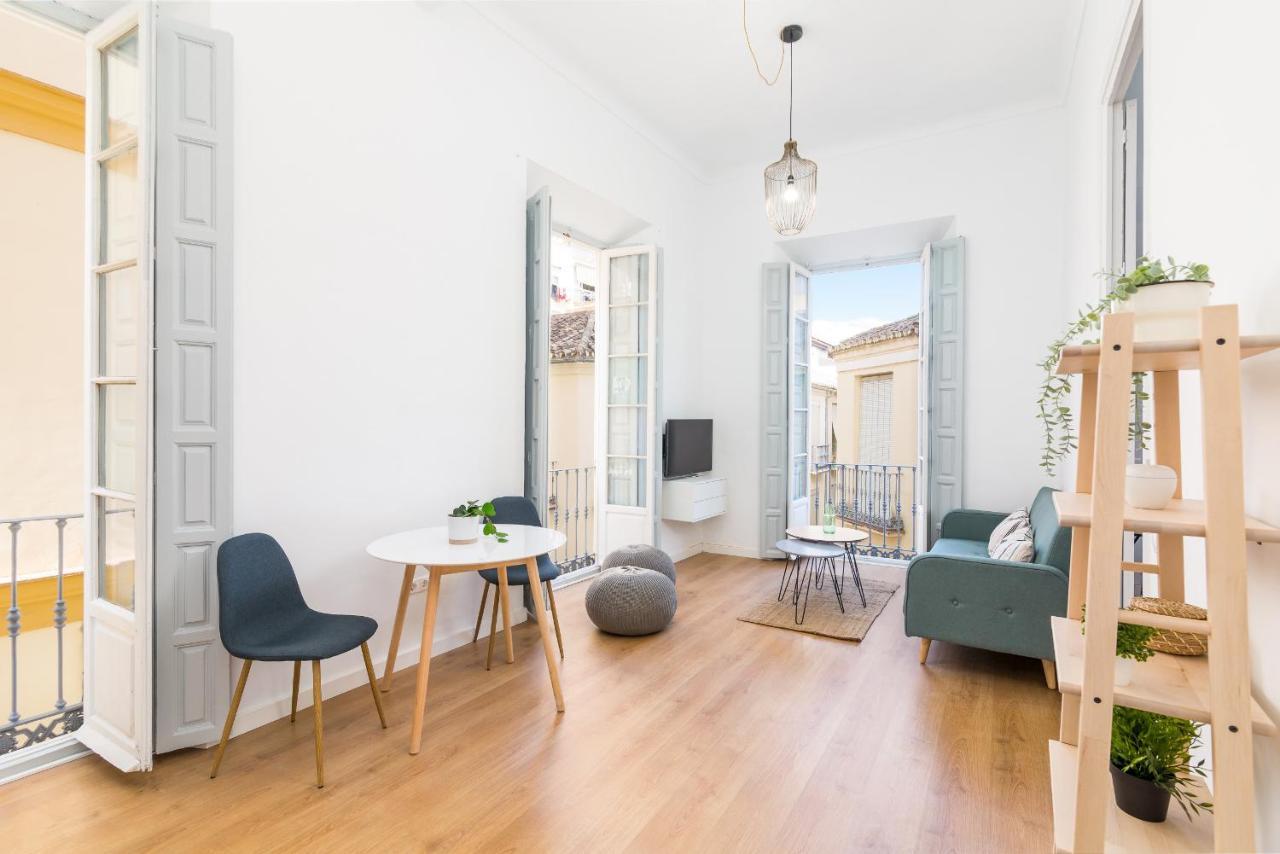 Suite Homes Apartamentos Plaza De La Merced Málaga Eksteriør billede